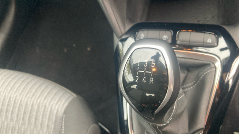 Vauxhall Corsa 1.2 SE 5dr Petrol Hatchback